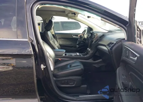 2021 Ford Edge Titanium z USA, uszkodzony, nr VIN 2FMPK4K93MBA27270